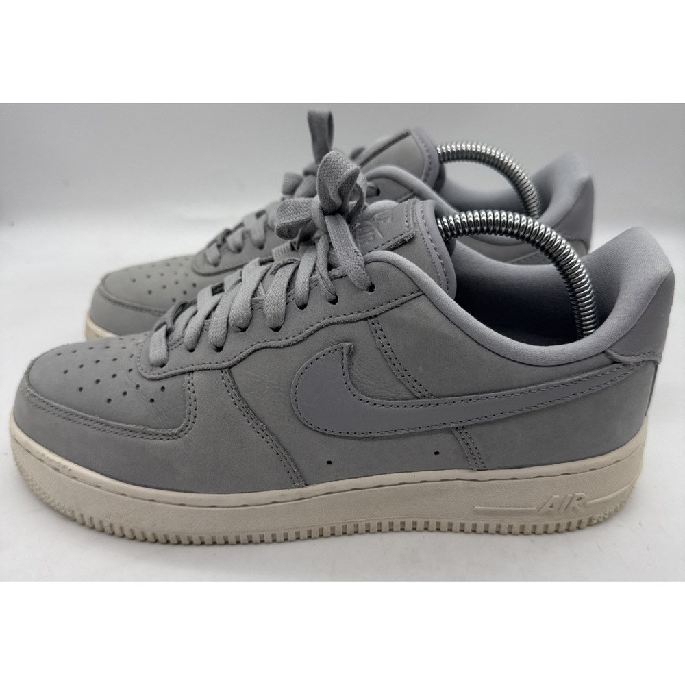 Nike Air Force 1 Wolf Grey Men's Size 9 Low Top Leather Sneakers AA4083-013